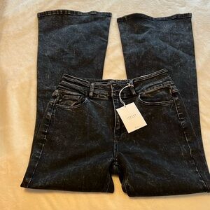 NWT ultra high rise flare 11/29 KanCan Black wash jeans